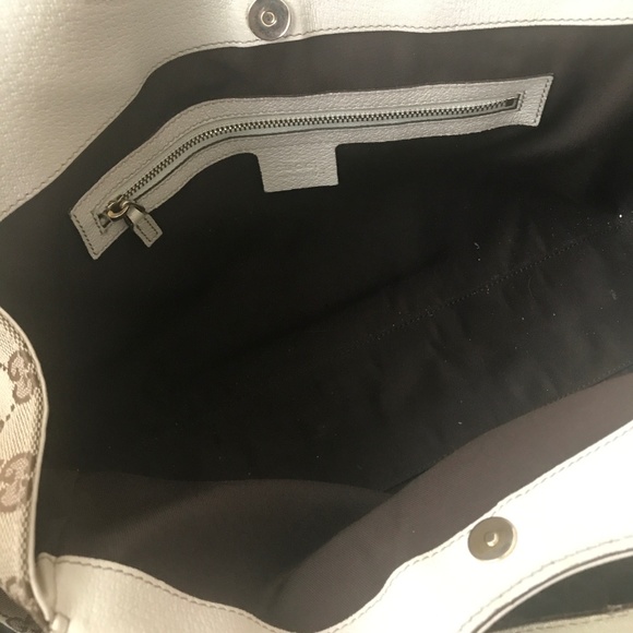 Gucci Shoulder Bag in Canvas - Picture 4 of 8